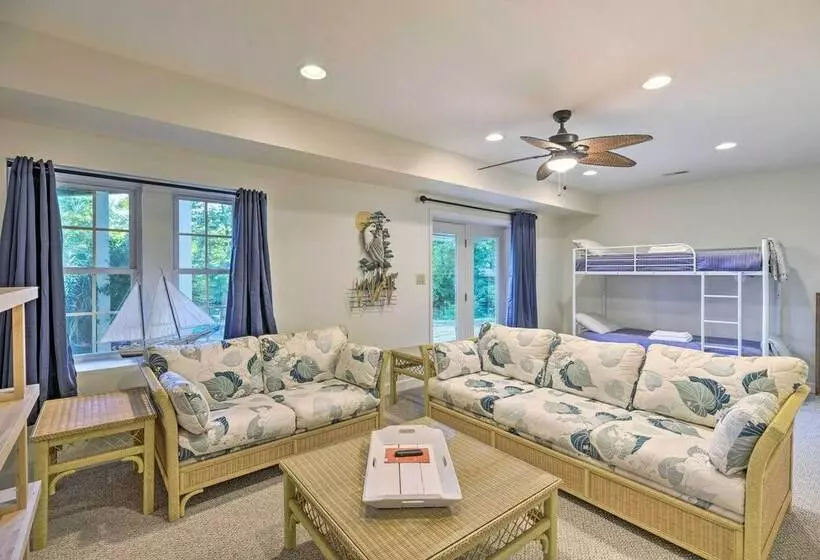 Waterfront Home In Quiet Cove: Kayaks On Site