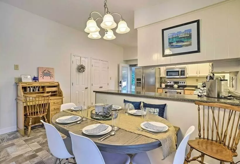 Waterfront Home In Quiet Cove: Kayaks On Site