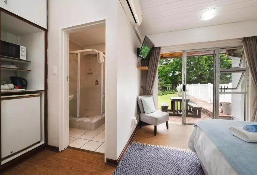 تختخواب و صبحانه Admirals Lodge Guest House And Brightways Self Catering Apartments
