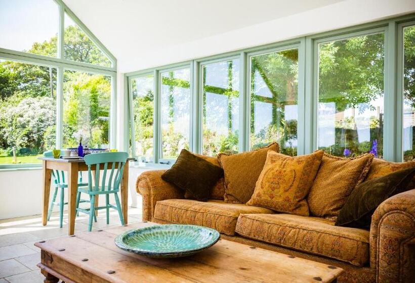 Bed and Breakfast Fig Tree House