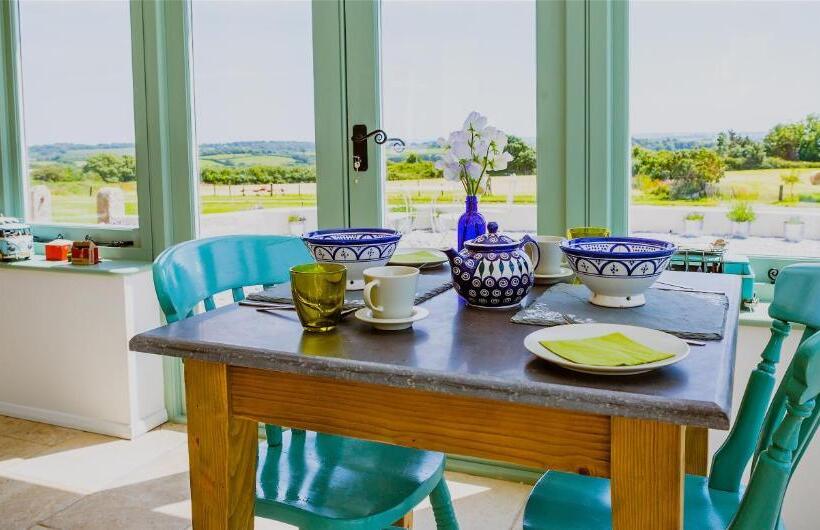 Bed and Breakfast Fig Tree House