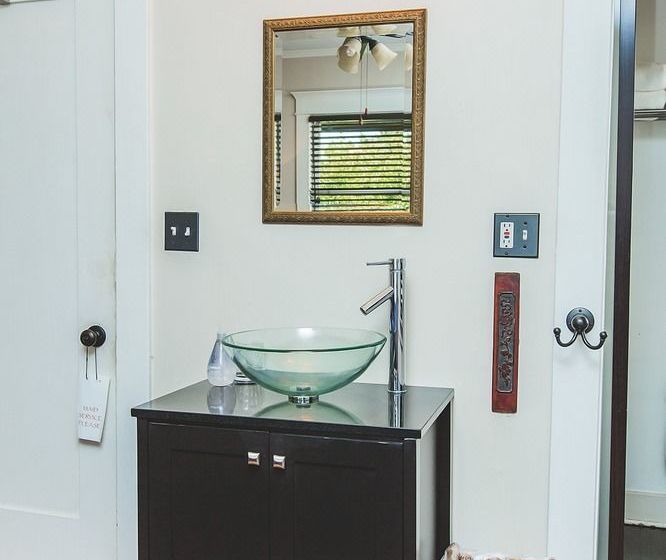 ベッドアンドブレックファースト Hollywood Pensione