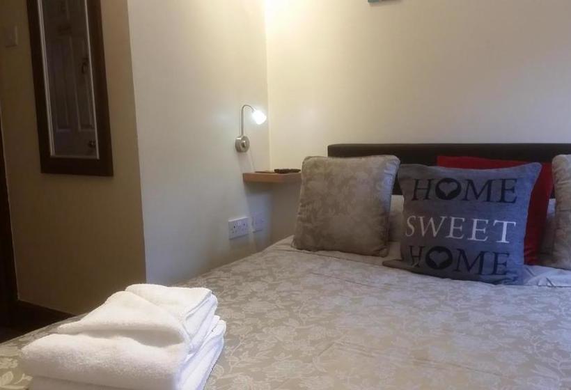 مبيت وإفطار Rylstone Mere