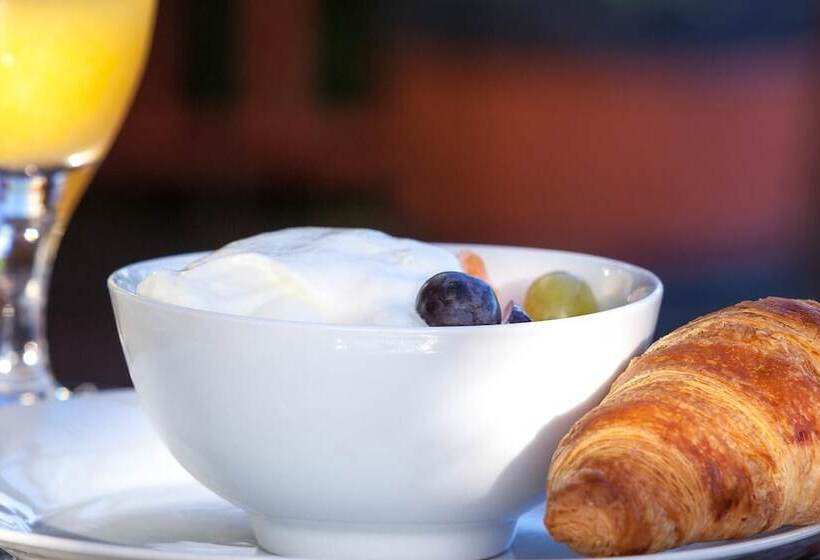 ベッドアンドブレックファースト The Loerie Hide