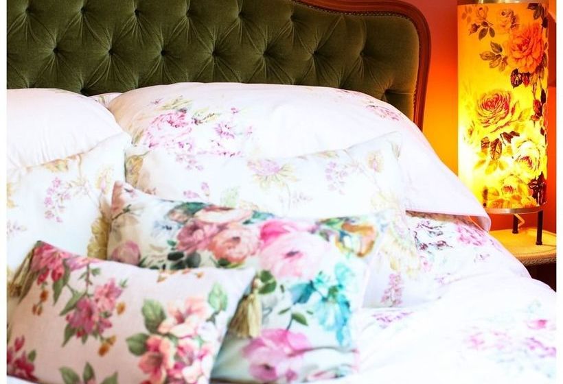 Dotty S Boutique B&b