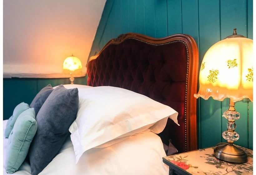 Dotty S Boutique B&b