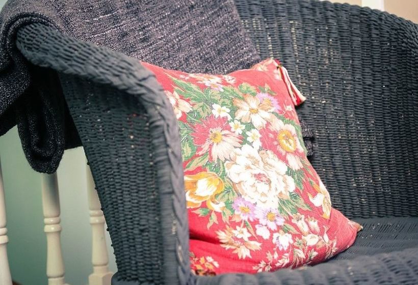 Dotty S Boutique B&b