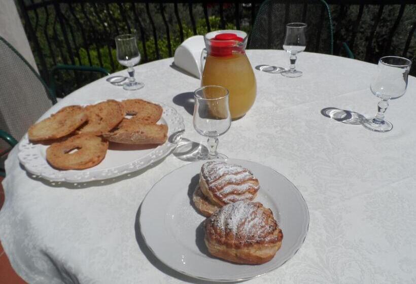 פונדק Ancelle Sorrento Casa D Accoglienza