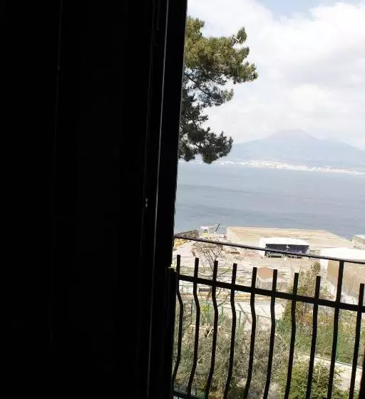 簡易ホテル Ancelle Sorrento  Casa D Accoglienza