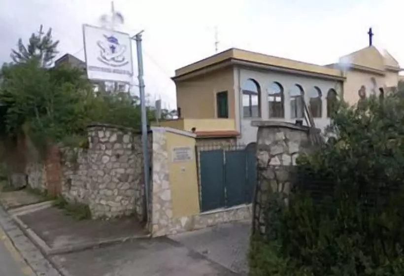 簡易ホテル Ancelle Sorrento  Casa D Accoglienza