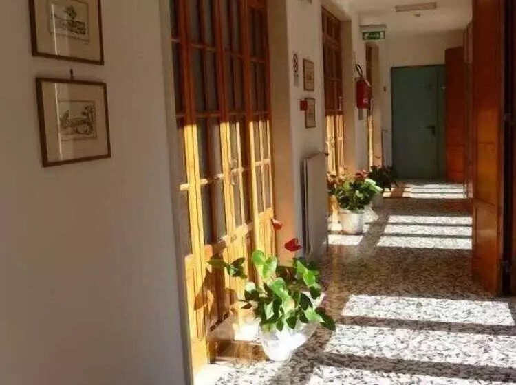 簡易ホテル Ancelle Sorrento  Casa D Accoglienza