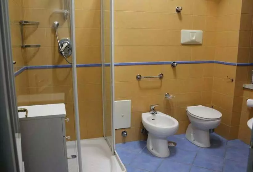 簡易ホテル Ancelle Sorrento  Casa D Accoglienza