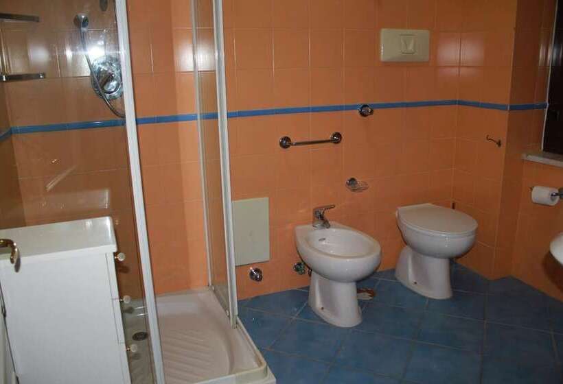 פונדק Ancelle Sorrento Casa D Accoglienza