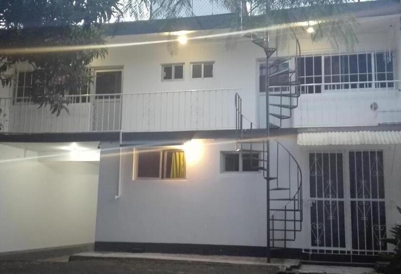 فندق Angela Carolina