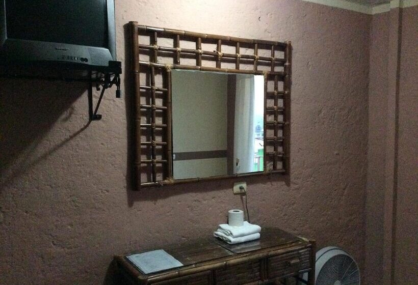 فندق Angela Carolina