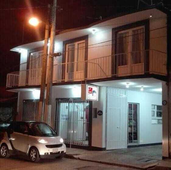 فندق Angela Carolina