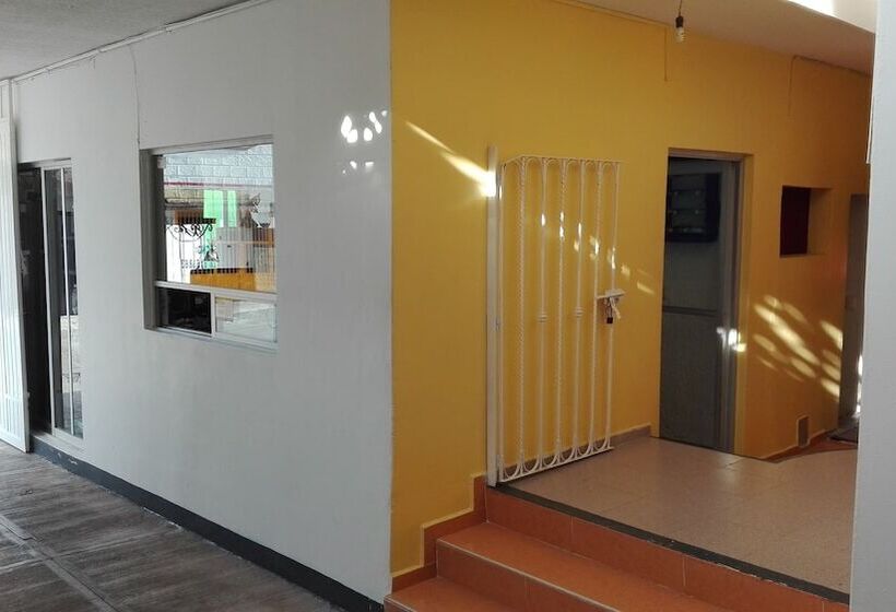 فندق Angela Carolina