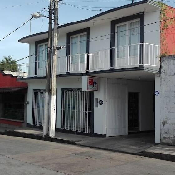 فندق Angela Carolina