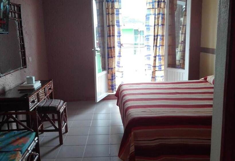 فندق Angela Carolina