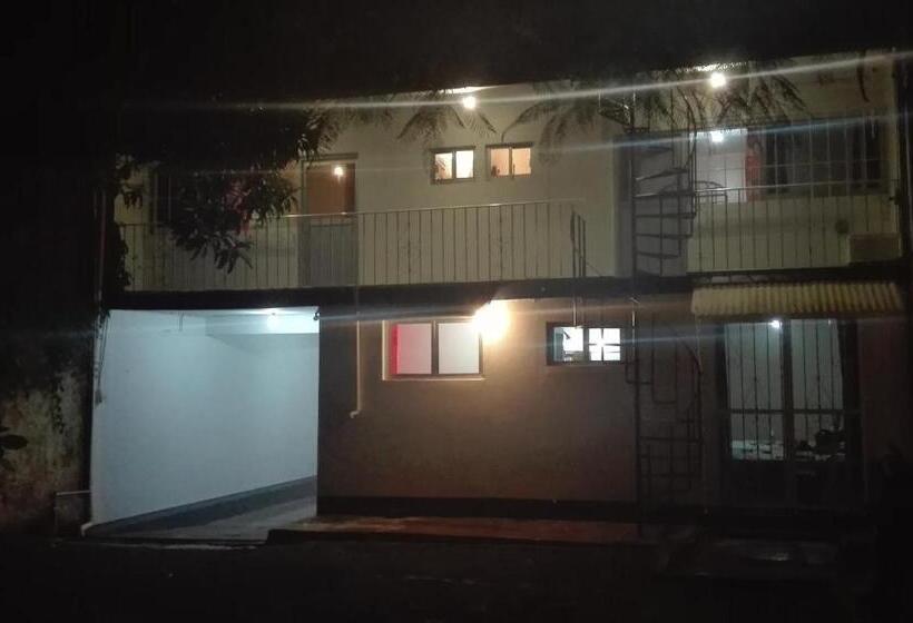 فندق Angela Carolina