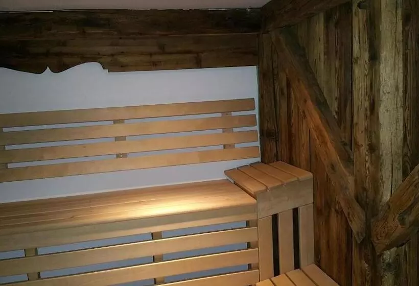 هتل Apartments Waldquell