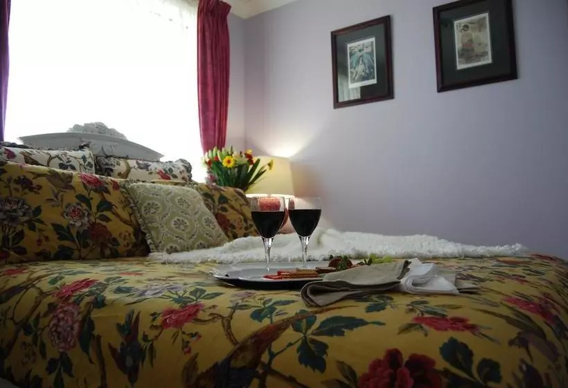 ホテル Cutmore Cottages - L'auberge Angara
