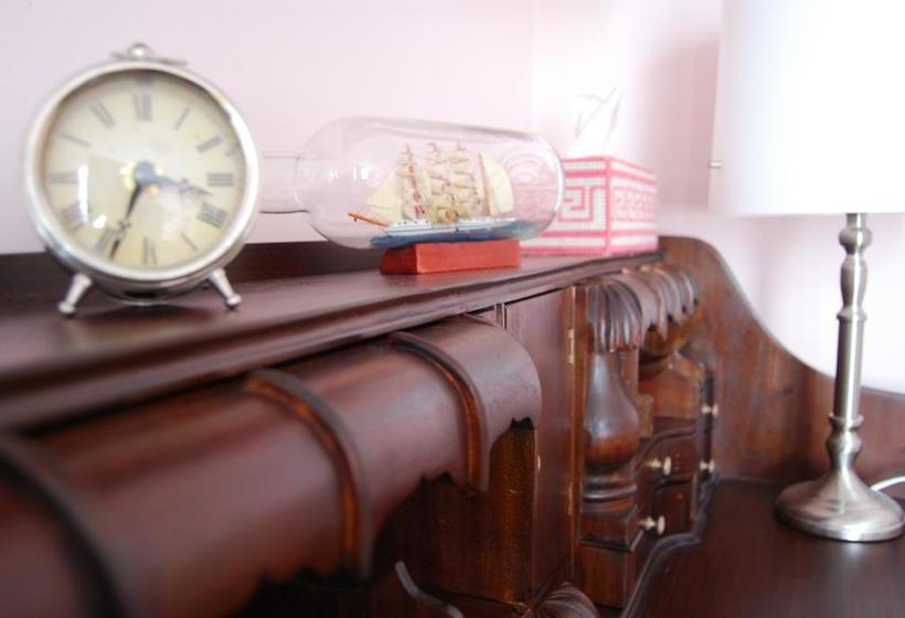 Hotelli Cutmore Cottages - L'auberge Angara