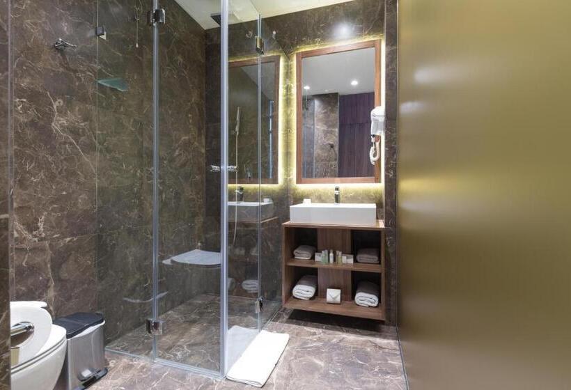 Hotel Five Points Square  City Center