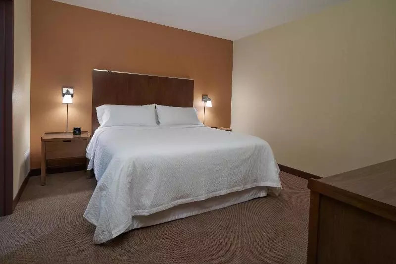 ホテル Four Points By Sheraton Sherwood Park