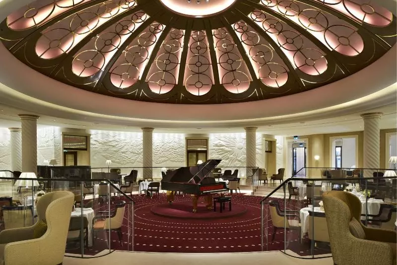 Four Seasons Hotel London At Tower Bridge