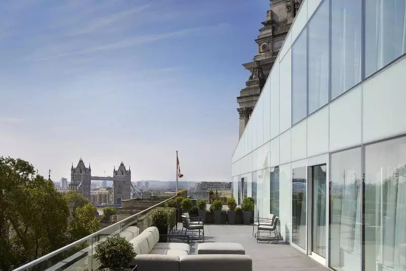 Four Seasons Hotel London At Tower Bridge