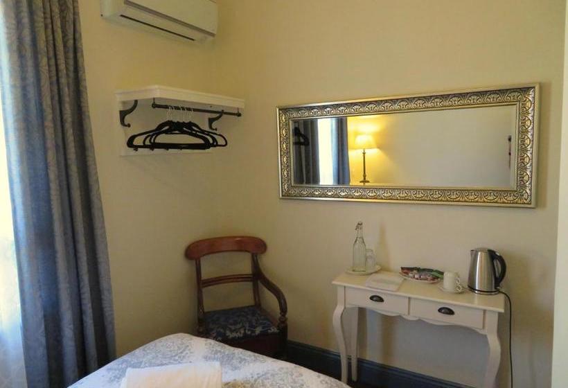 فندق Glenella Guesthouse