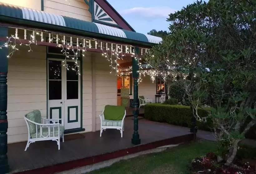 Hotelli Glenella Guesthouse