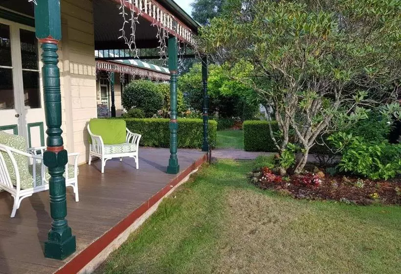 Hotelli Glenella Guesthouse