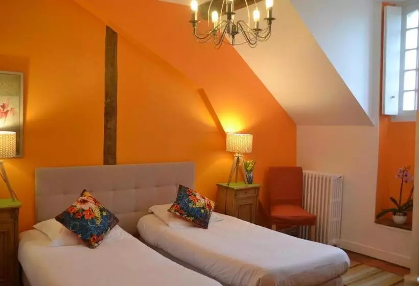 ホテル Hôtel Les Grands Chênes