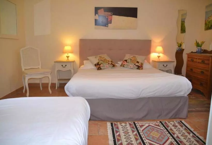 ホテル Hôtel Les Grands Chênes