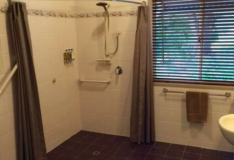 Hotelli Maleny Luxury Cottages