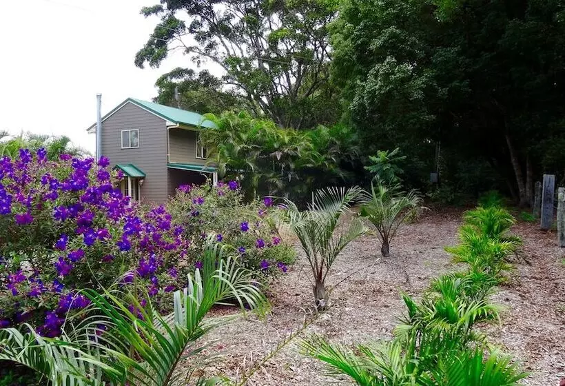 Hotelli Maleny Luxury Cottages