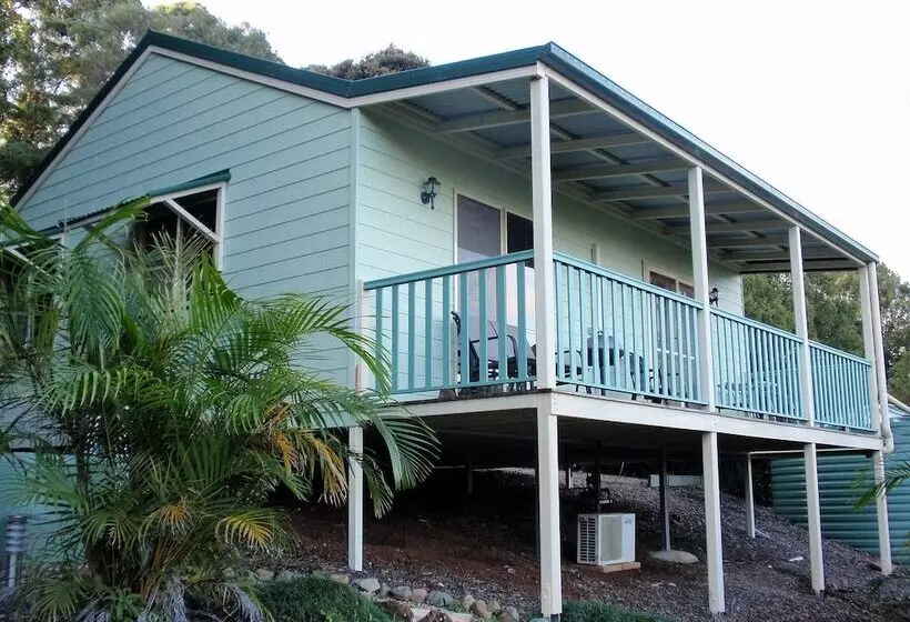 Hotelli Maleny Luxury Cottages