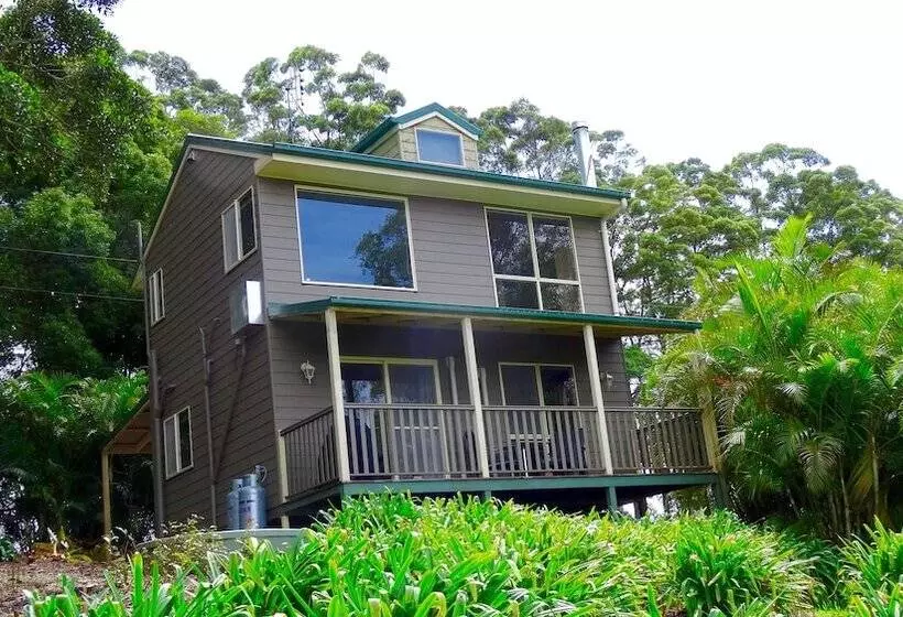 Hotelli Maleny Luxury Cottages