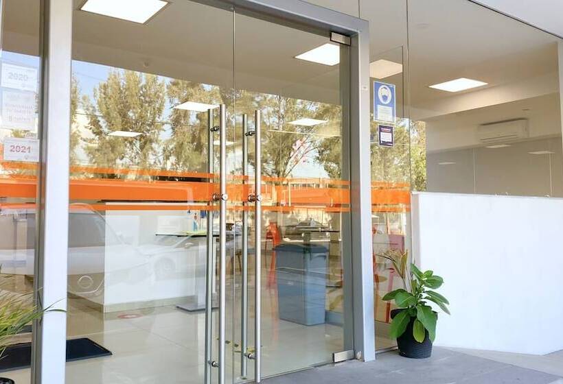 فندق Star Express Puebla