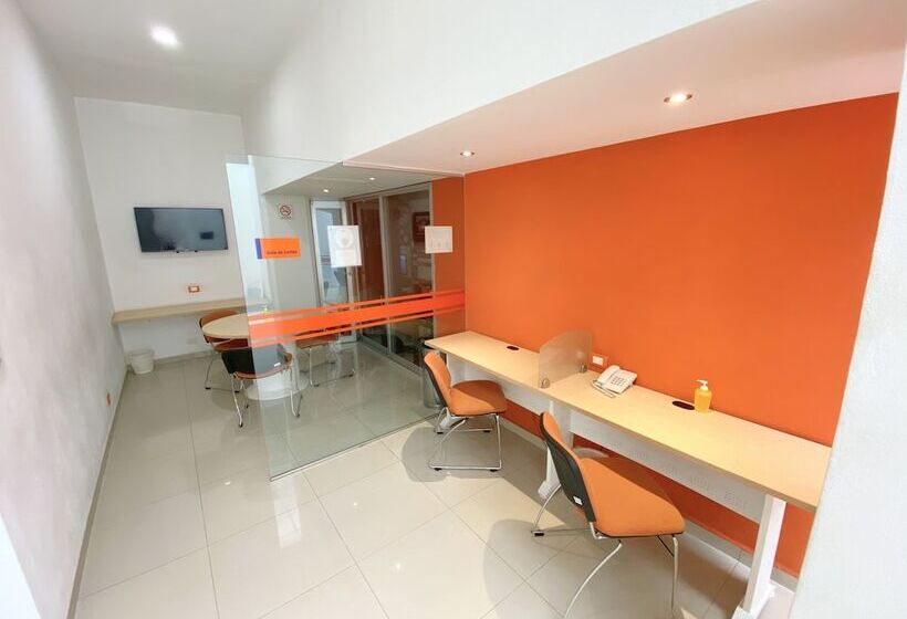 فندق Star Express Puebla