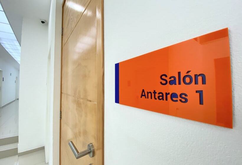 فندق Star Express Puebla