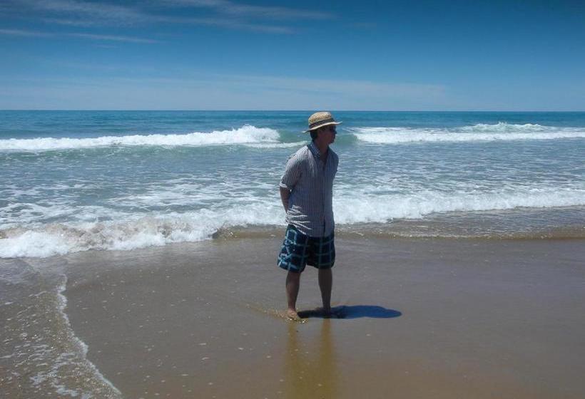 Fotos del hotel Toms Cottages:  13