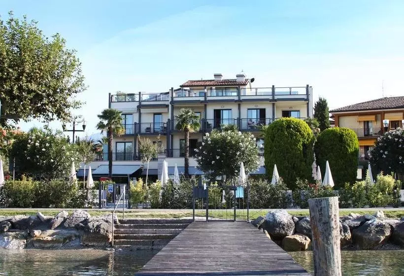 هتل Villa Letizia