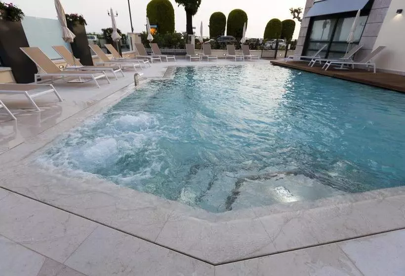 هتل Villa Letizia