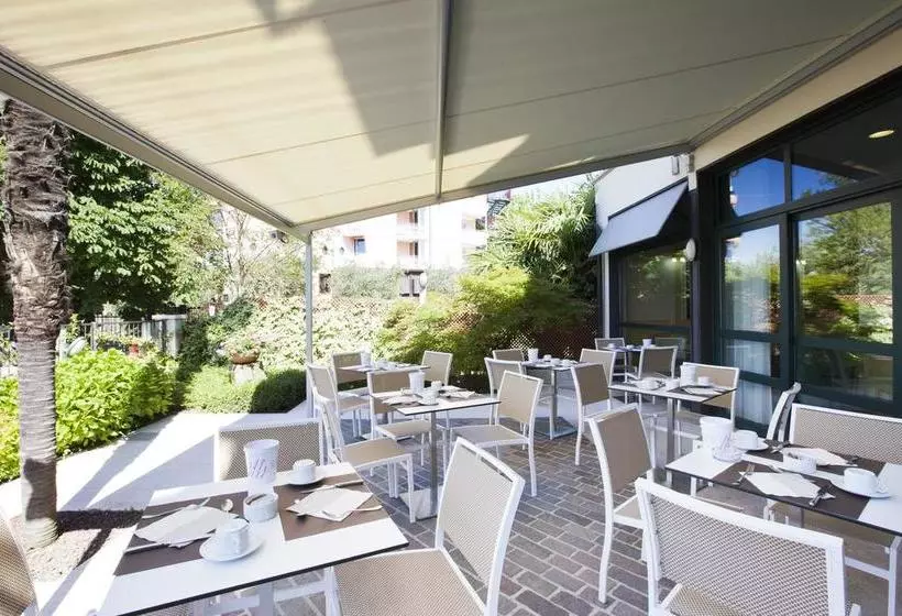 هتل Villa Letizia