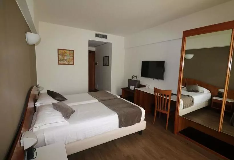 هتل Villa Letizia