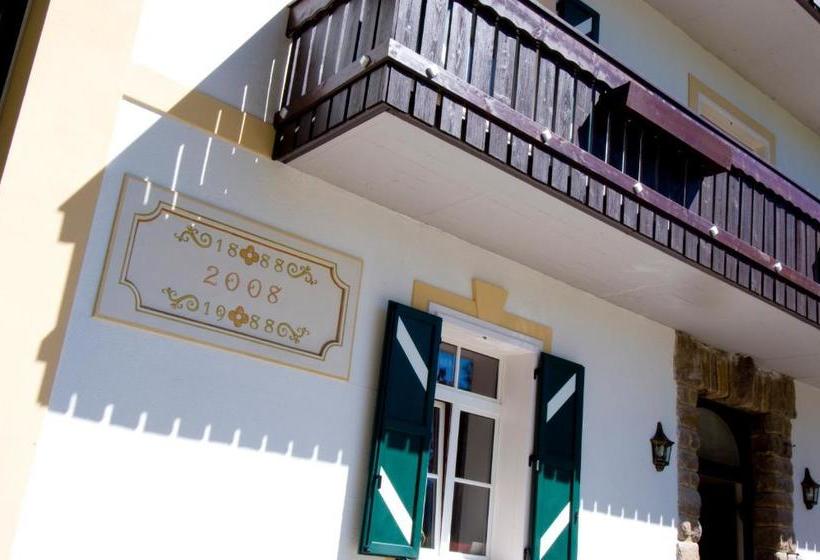 هتل Apartments Waldquell