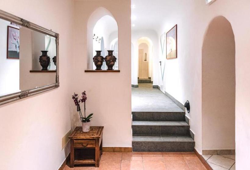 هتل Apartments Waldquell